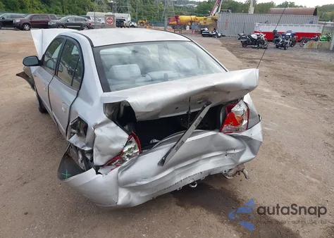 2005 Hyundai Elantra Gls/Gt from USA, damaged, VIN KMHDN46DX5U990820